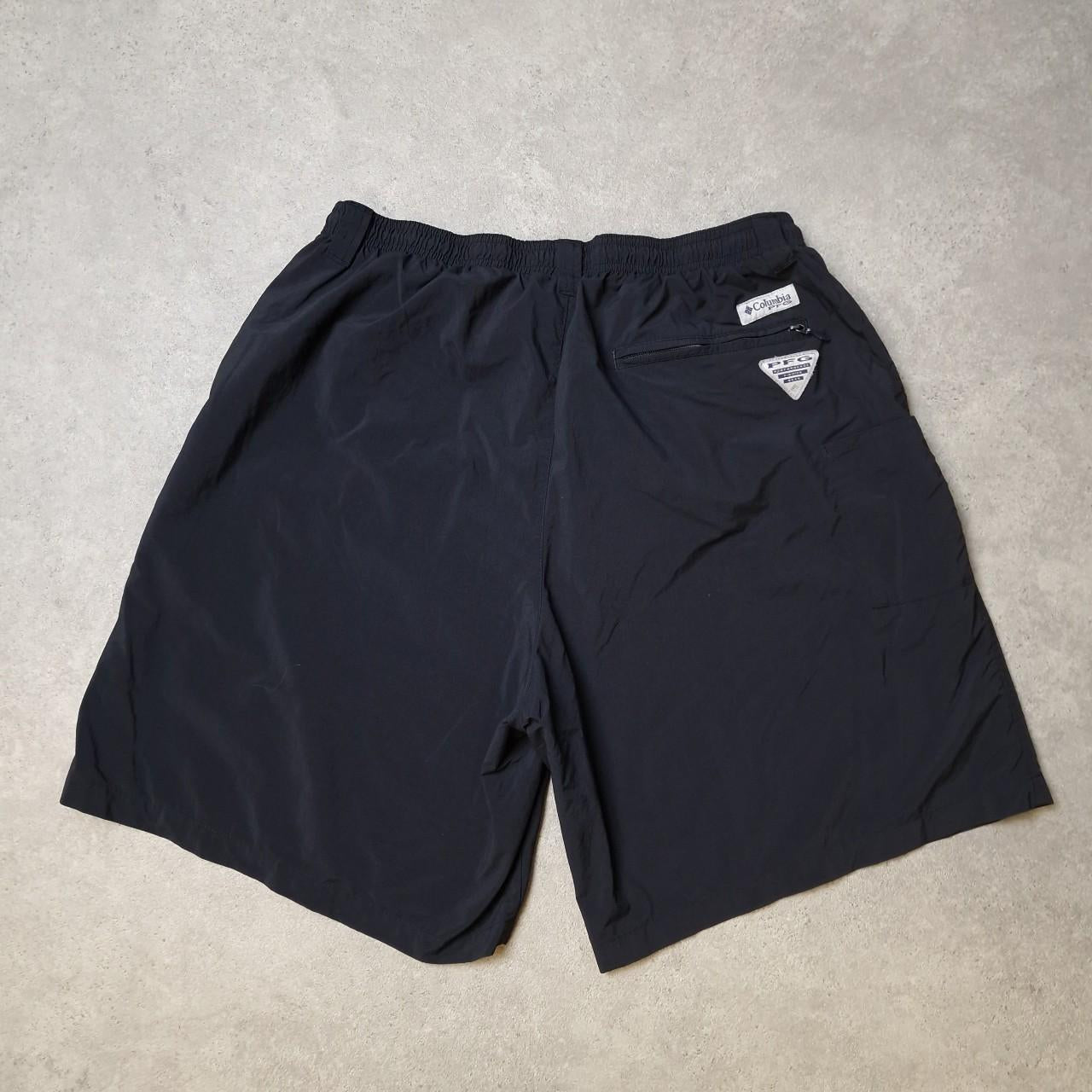 Columbia PFG shorts in black small