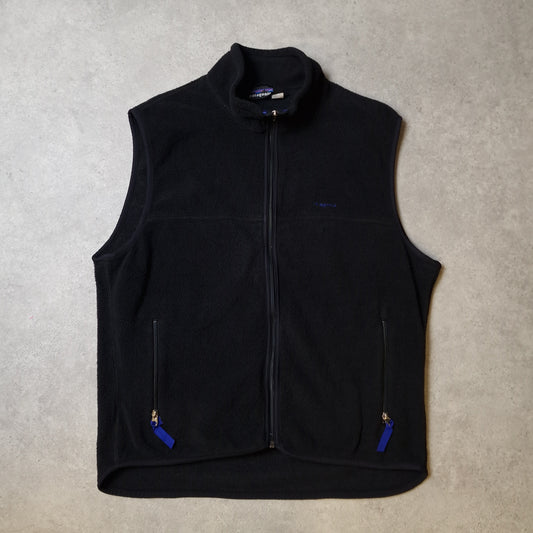 90s Patagonia fleece gilet in black - large