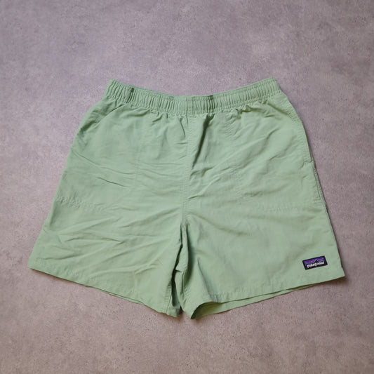 Patagonia baggies in green - small